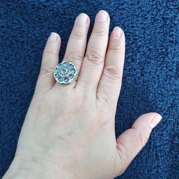 🌼 One-of-a-Kind Vintage Scandinavian Silver Floral Adjustable Statement Ring 🌼 - Picture 14 of 15